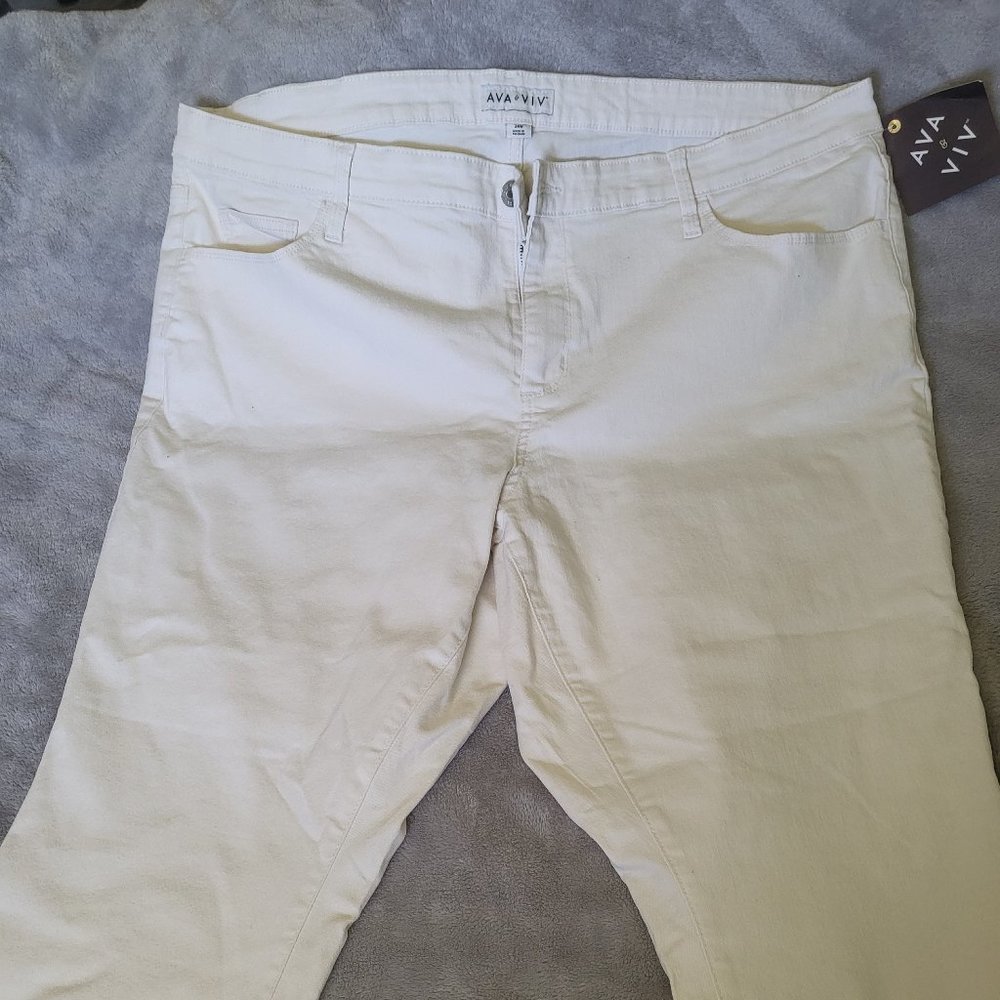 Plus Sized White Jeans - Brand New, Never Worn